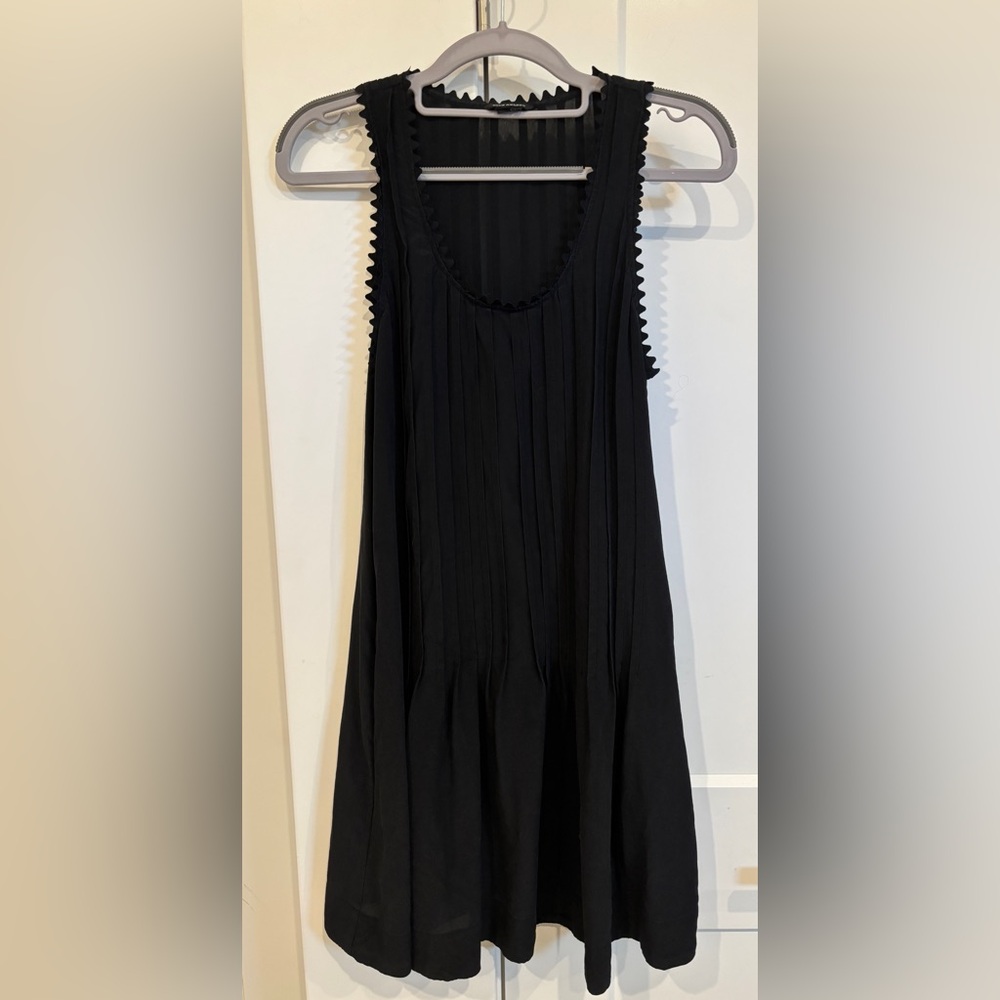 Club Monaco Silk Black Pleated Dress. Size 2